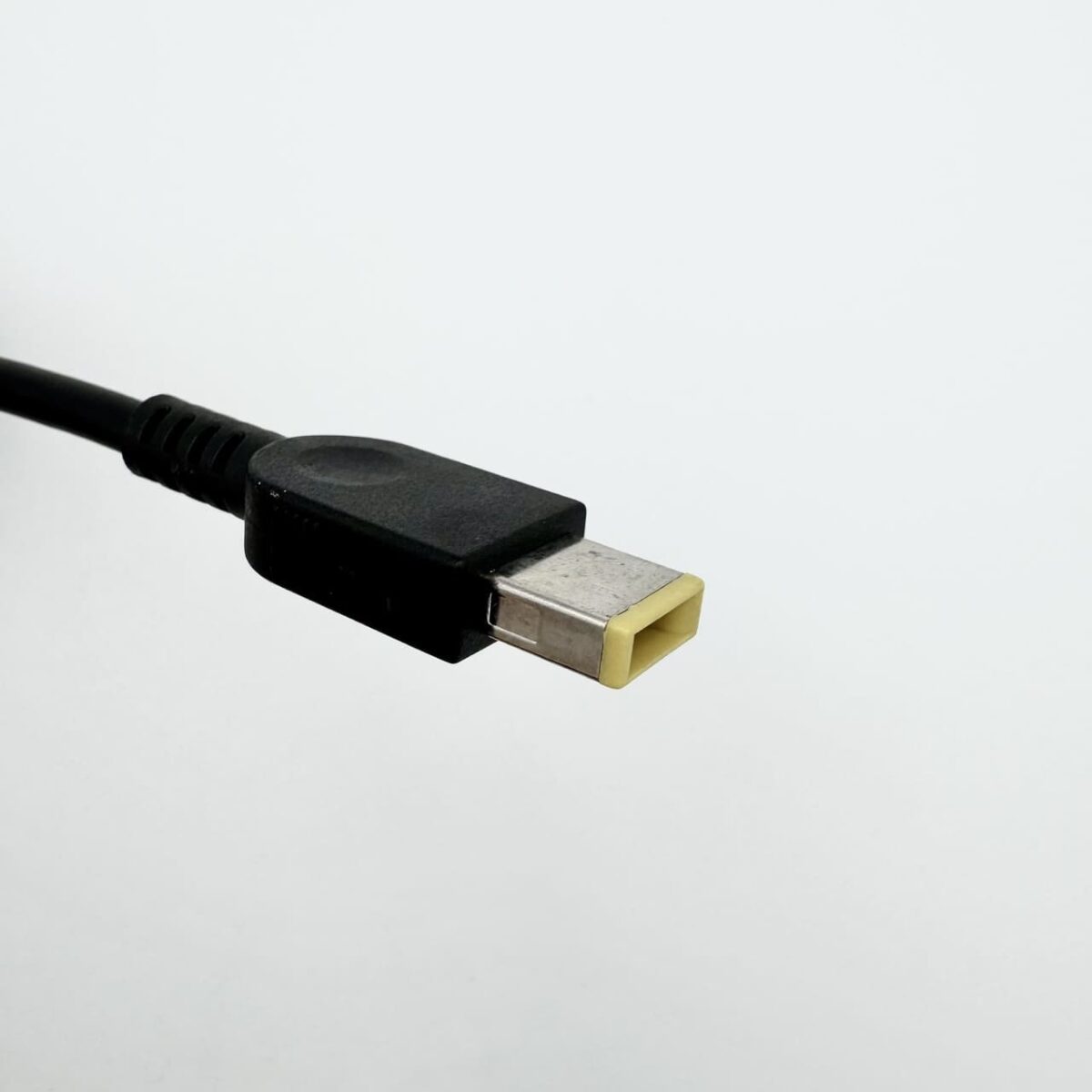 Original Lenovo Slim Tip 300W power adapter for Legion laptops
