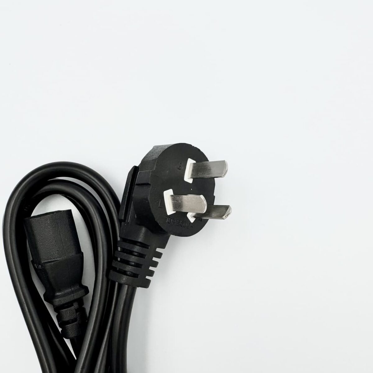Original Lenovo Slim Tip 300W power adapter for Legion laptops