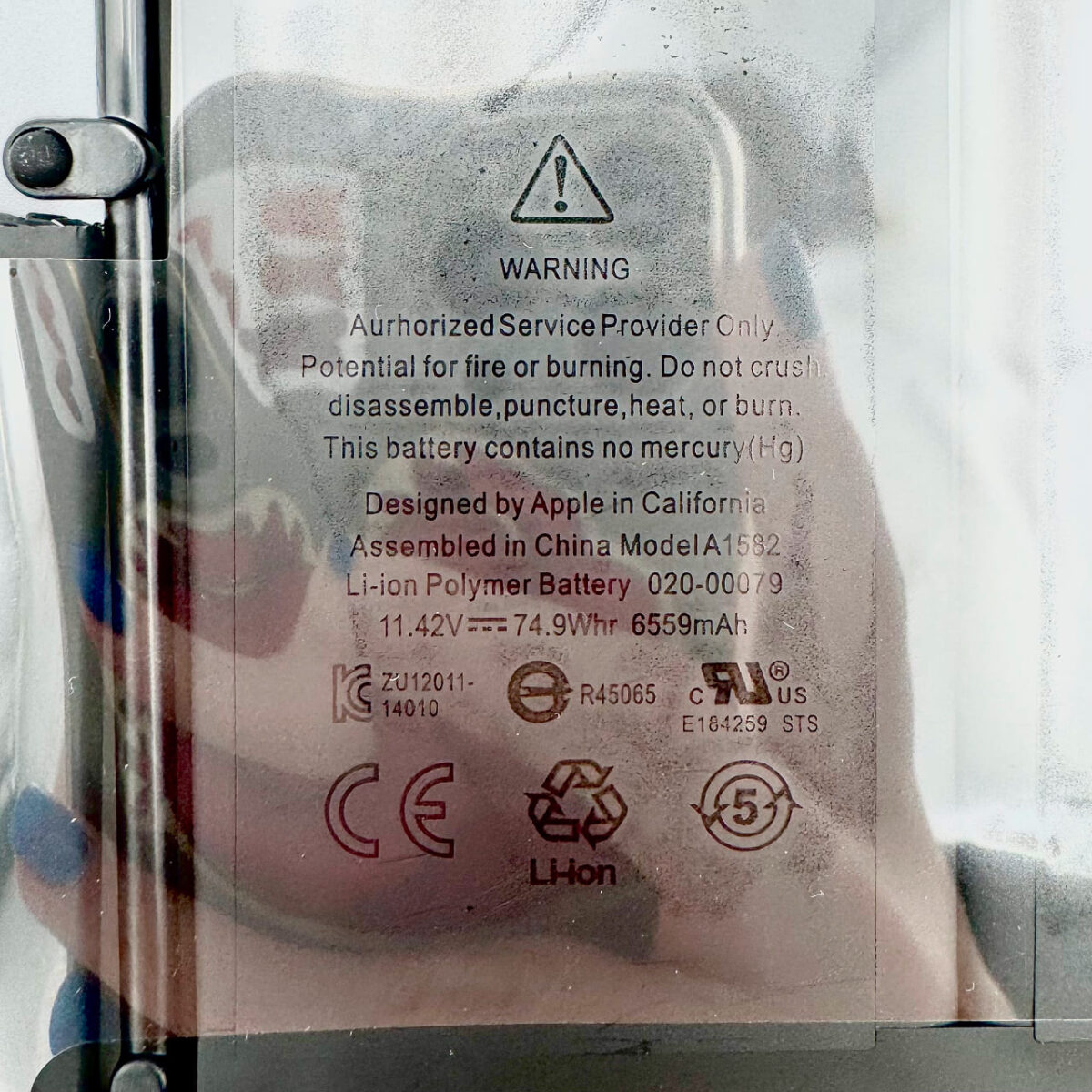 Apple battery A1582 74.9Wh 6559mAh – label photo – taken in Tbilisi